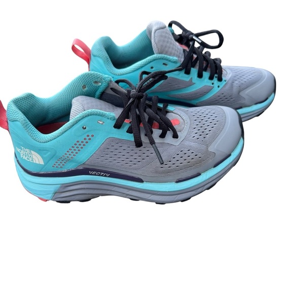 The North Face VECTIV Enduris trail running shoe.
Women’s training shoe Size 6 - Picture 2 of 6